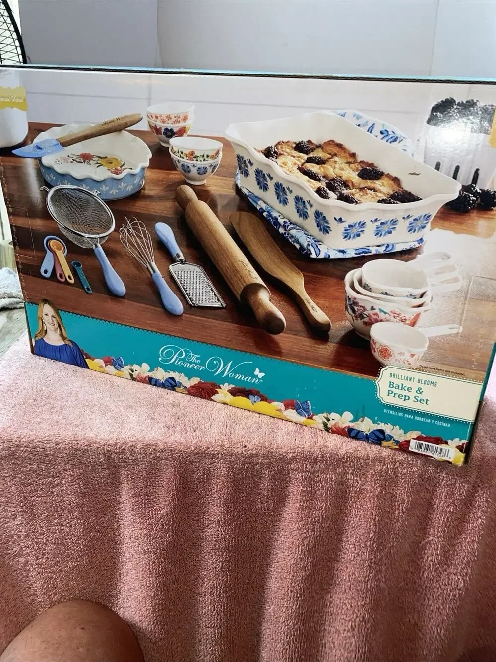 NEW IN BOX Pioneer Woman Bake & Prep Set 20 Pieces Brilliant Blooms